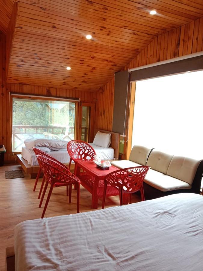 Swiss Wood Cottages Naran Kültér fotó